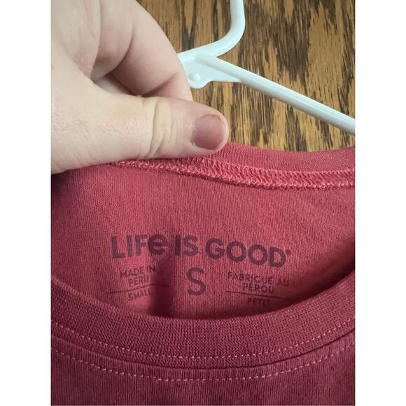 Life Is Good Believe There Is Good Shorts Sleeve Christmas T-Shirt Size Small - Picture 4 of 4